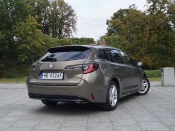 Suzuki Swace Hybrid 1,8 Elegance 2WD E-CVT 122 KM &ndash; Niczym Corolla&nbsp;